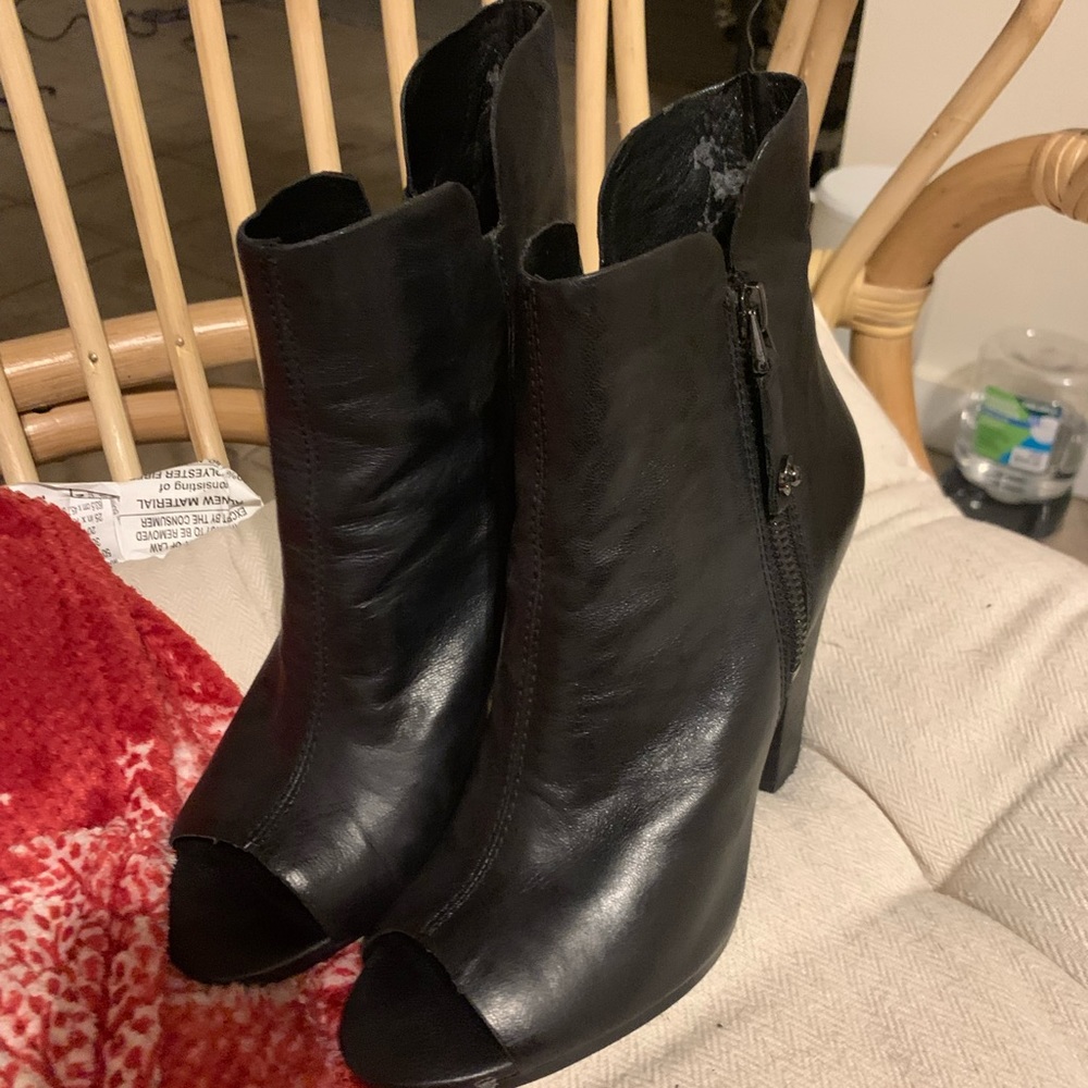 Guess booties